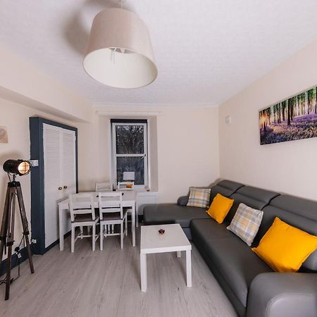 Old Town Central Apartments By The Castle إدنبرة المظهر الخارجي الصورة