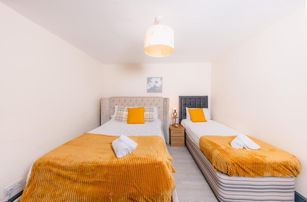 Old Town Central Apartments By The Castle إدنبرة المظهر الخارجي الصورة