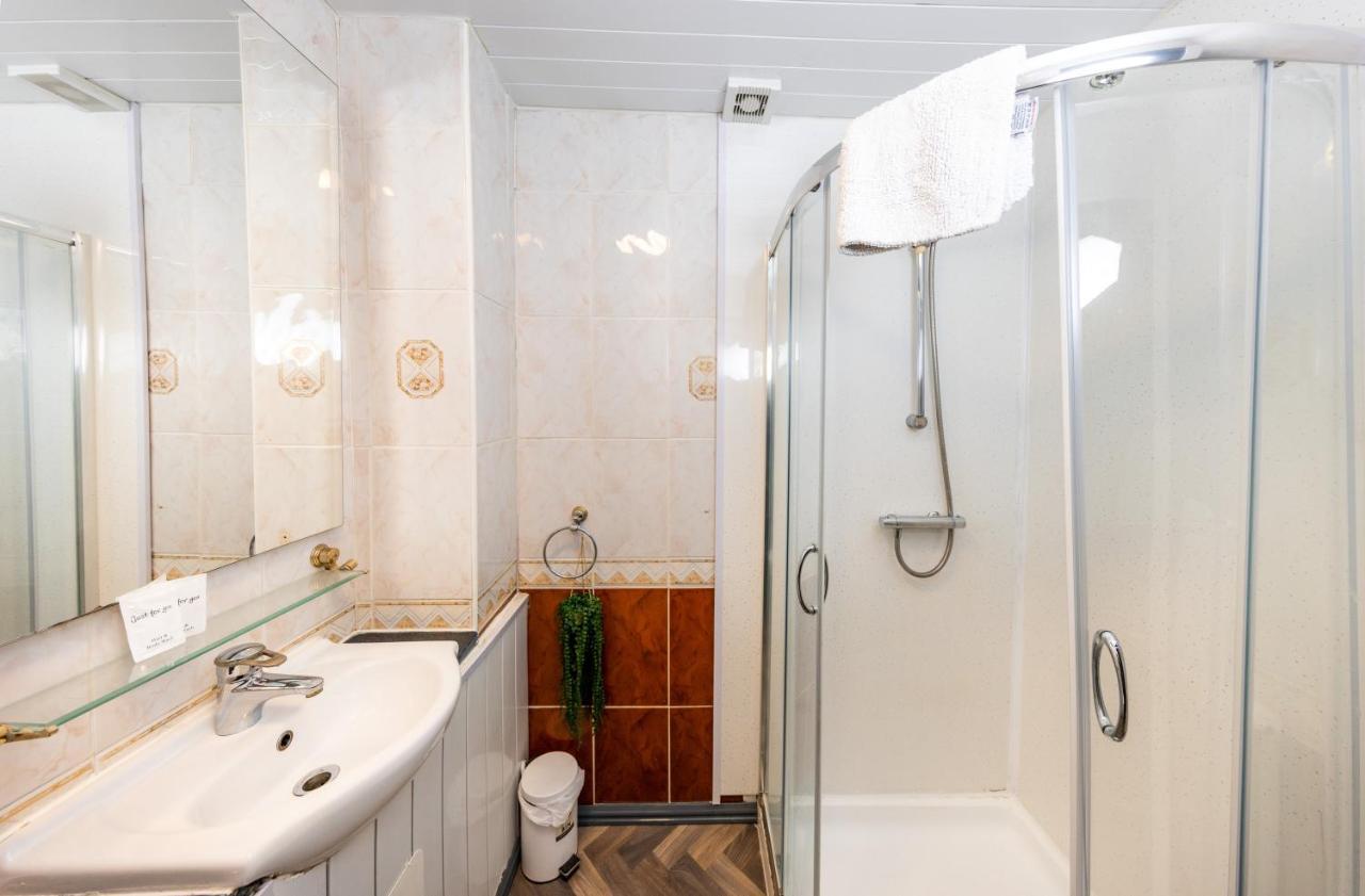 Old Town Central Apartments By The Castle إدنبرة المظهر الخارجي الصورة